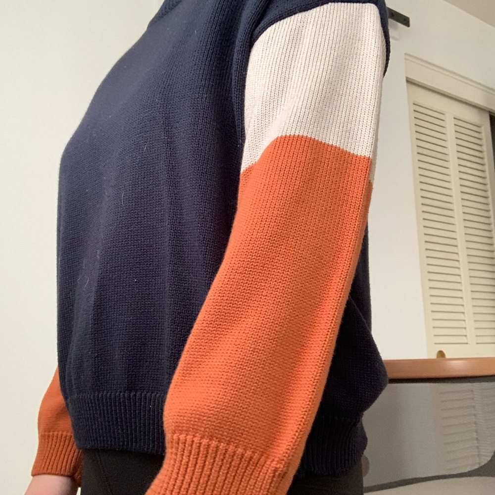 Vici block sweater